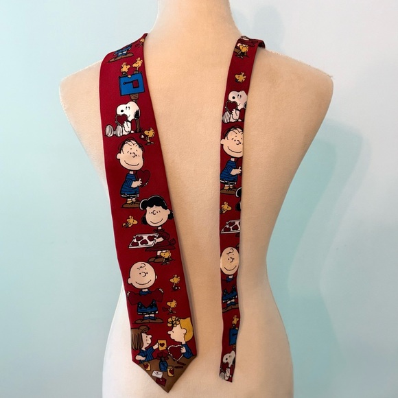 Vintage Peanuts Valentine Red Sllk Tie - Picture 1 of 7